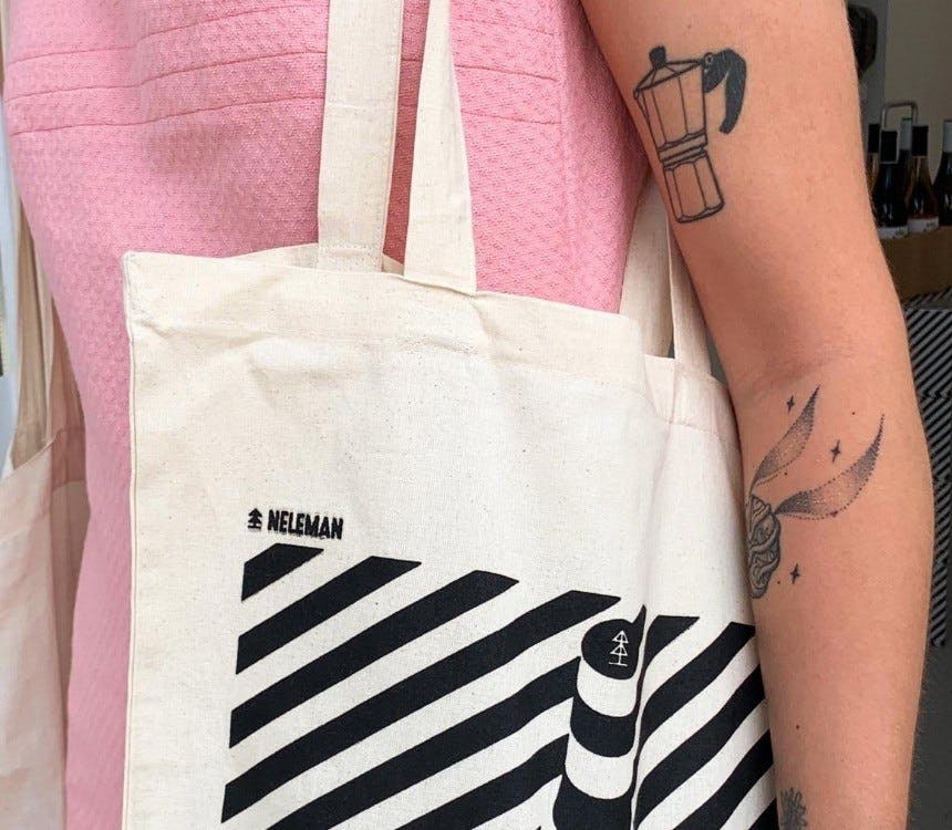 In Het Parool: nieuwe wijnwinkel en snoepende herten