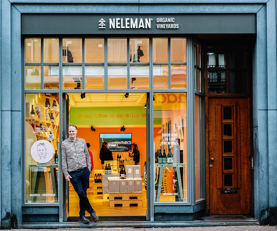 Wijnwinkels Utrecht en Amsterdam sluiten